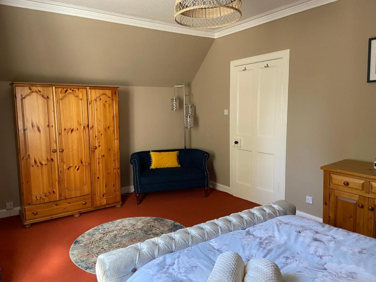 Fabulous 2 Bedroom House Just Outside Edinburgh Auchendinny Eksteriør billede